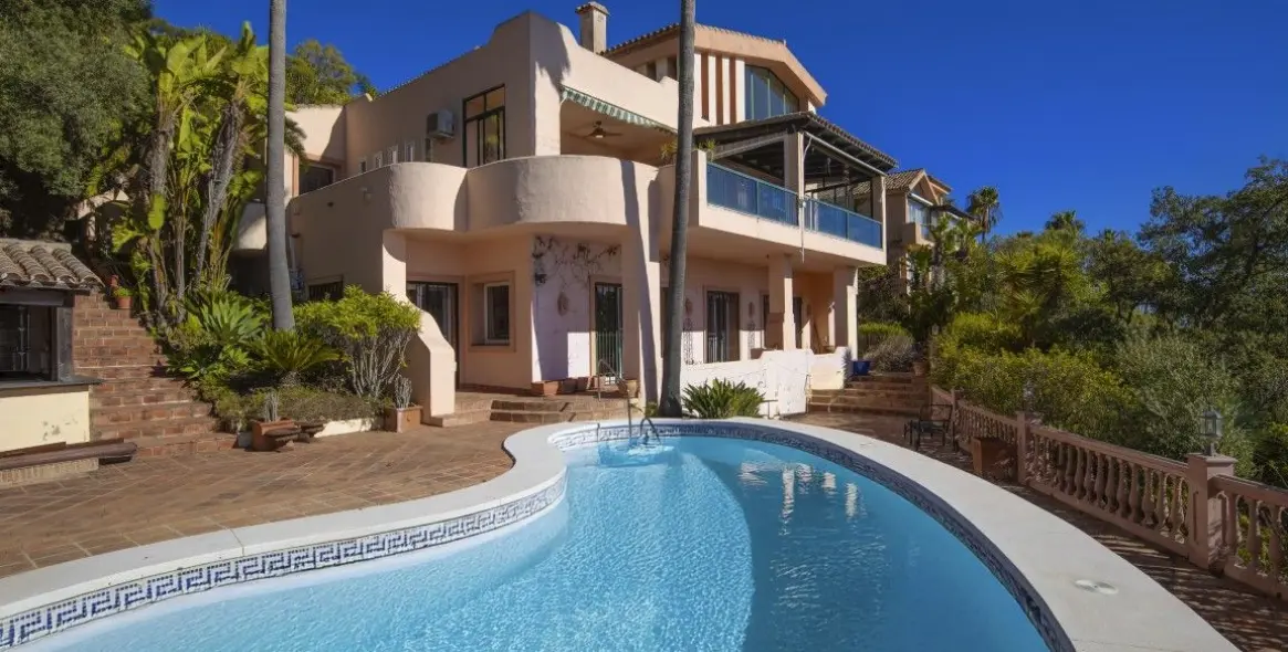 Venta de villa independiente en La Mairena 2