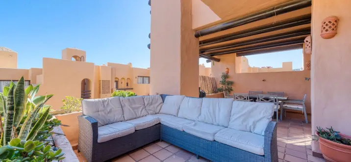 Продажа апартаментов на первом этаже в La Duquesa 2