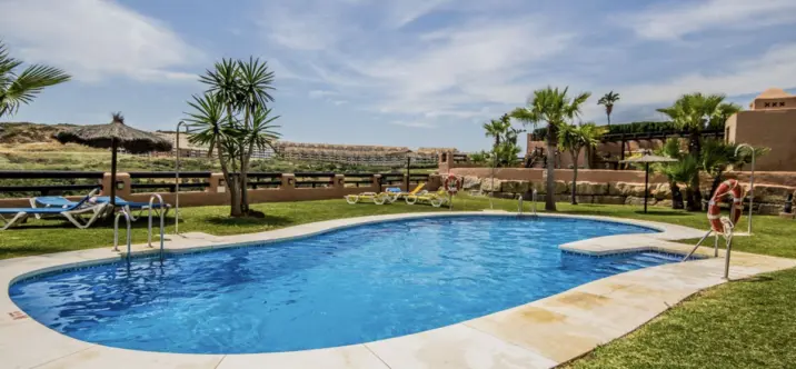 Продажа апартаментов на первом этаже в La Duquesa 4