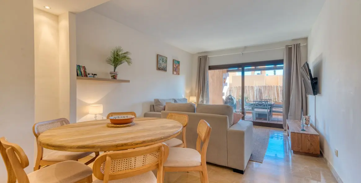 Продажа апартаментов на первом этаже в La Duquesa 8