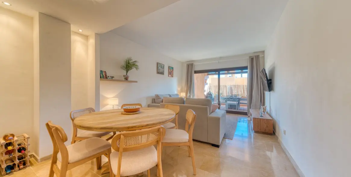 Продажа апартаментов на первом этаже в La Duquesa 12