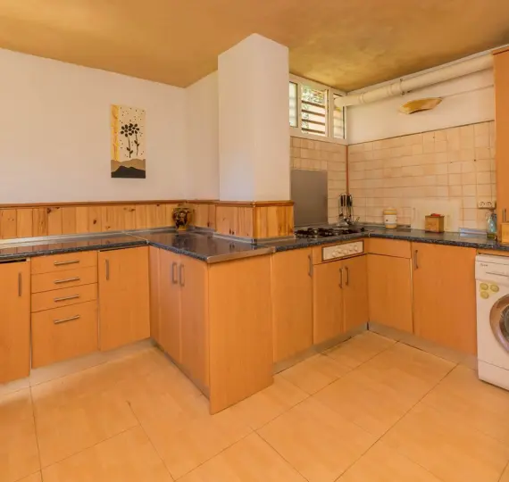 Продажа апартаментов на среднем этаже в Marbella