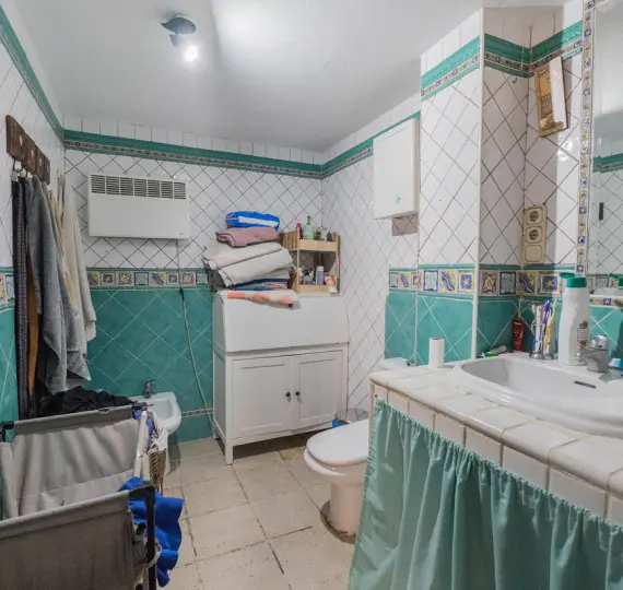 Продажа апартаментов на среднем этаже в Marbella