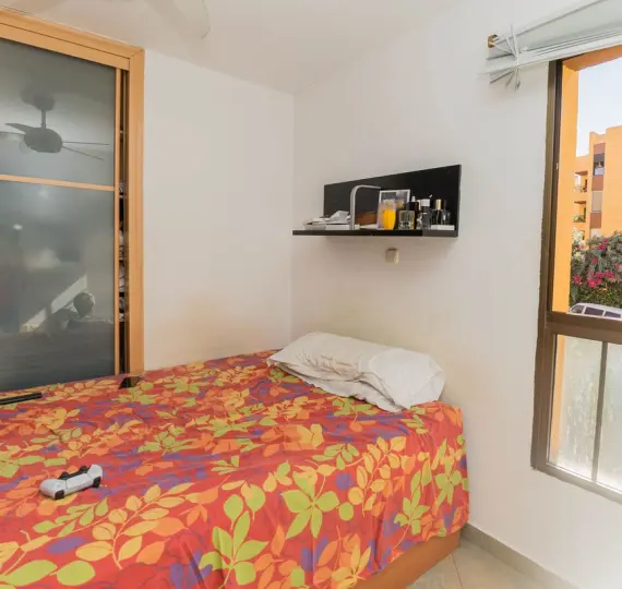 Продажа апартаментов на среднем этаже в Marbella