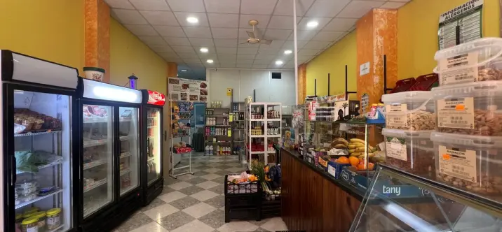 Sale of commercial premises in Estepona 2