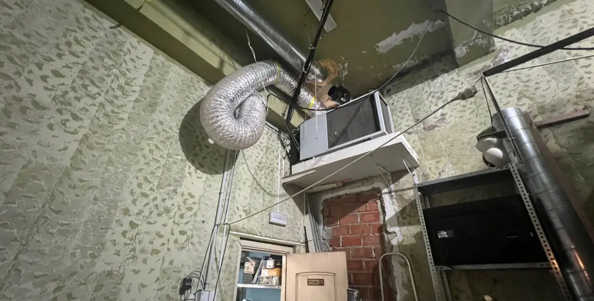 Sale of commercial premises in Estepona 15