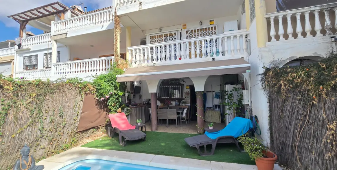 Sale of townhouse in Benalmadena 1