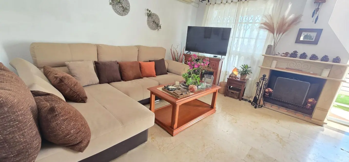 Sale of townhouse in Benalmadena 1