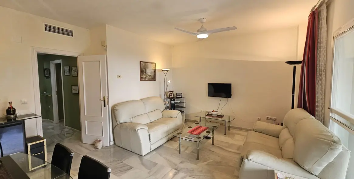 Sale of ground floor apartment in Miraflores 4