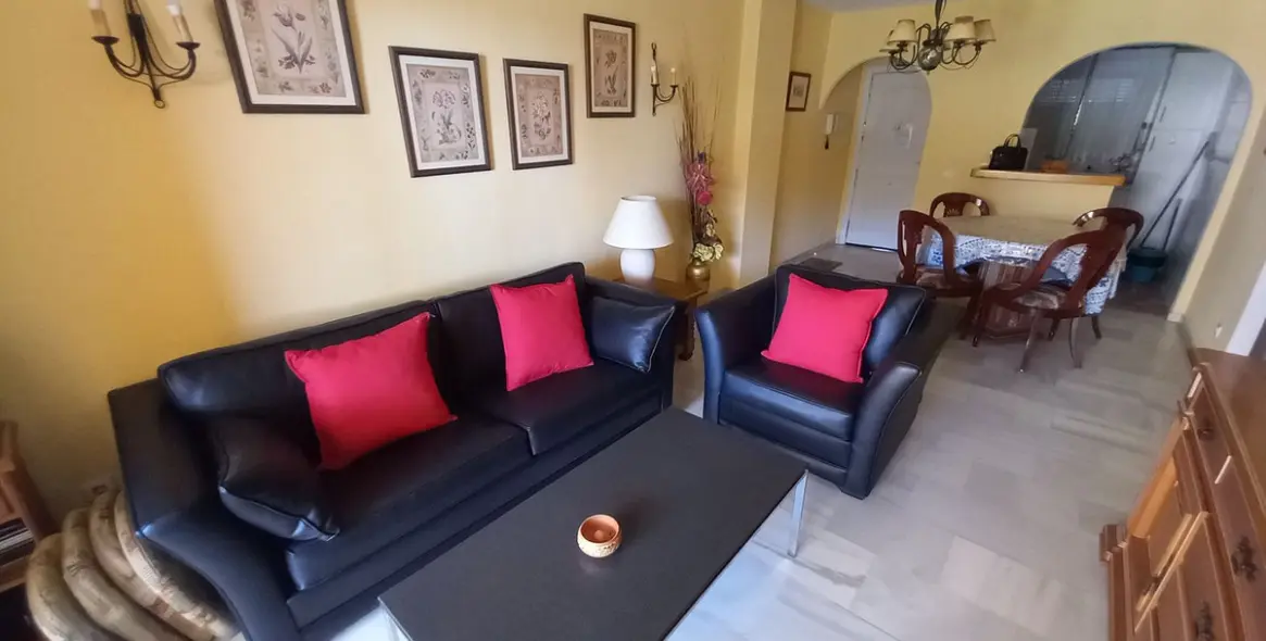 Sale of ground floor apartment in La Cala de Mijas 2