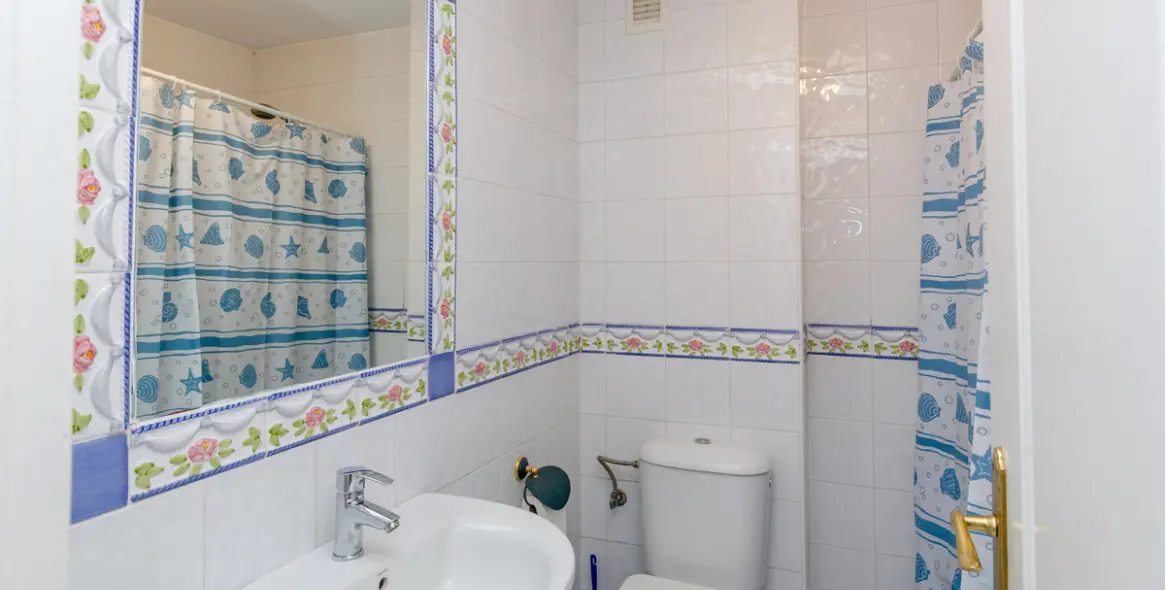 Sale of ground floor apartment in La Cala de Mijas 16