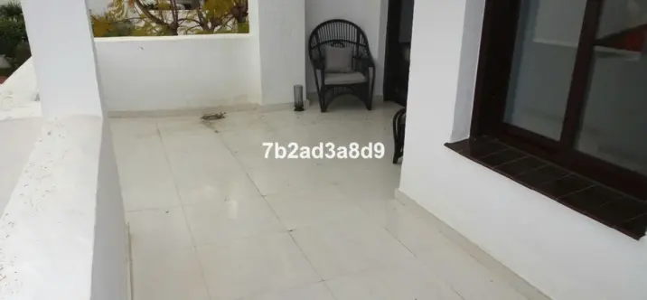 Sale of middle floor apartment in Nueva Andalucía 4