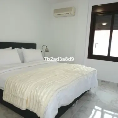 Sale of middle floor apartment in Nueva Andalucía