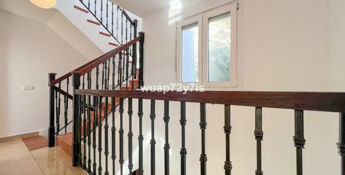 Продажа  отдельно стоящей виллы в Manilva 16