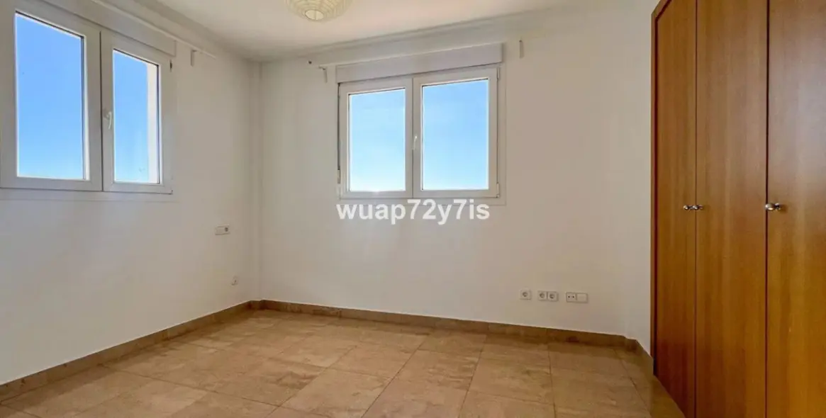 Продажа  отдельно стоящей виллы в Manilva 19