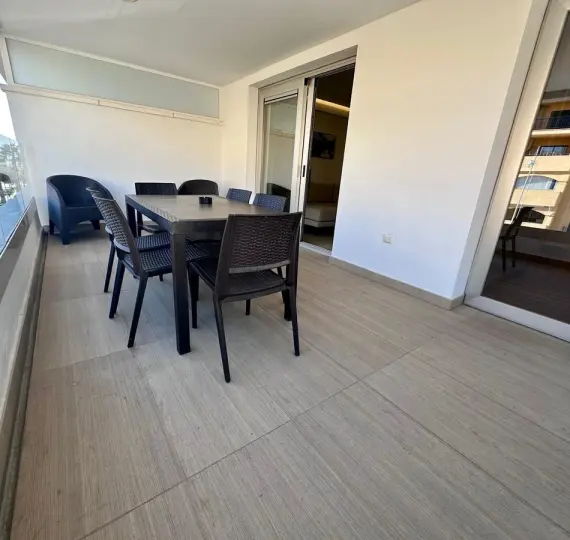 Sale of middle floor apartment in Marbella