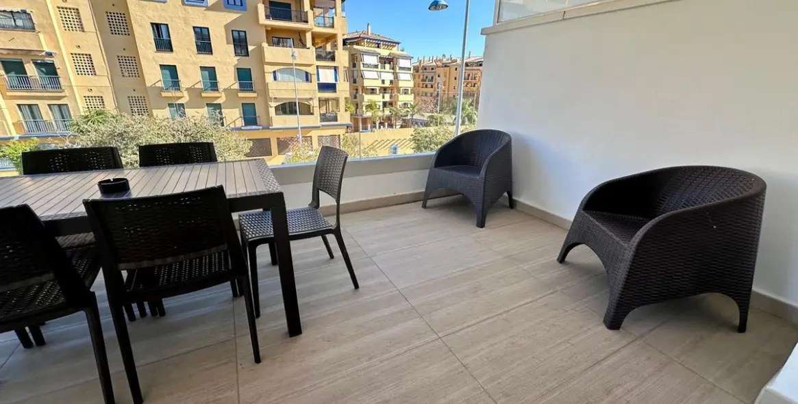 Sale of middle floor apartment in Marbella 4