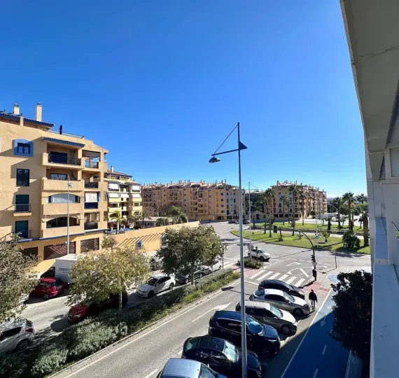 Sale of middle floor apartment in Marbella