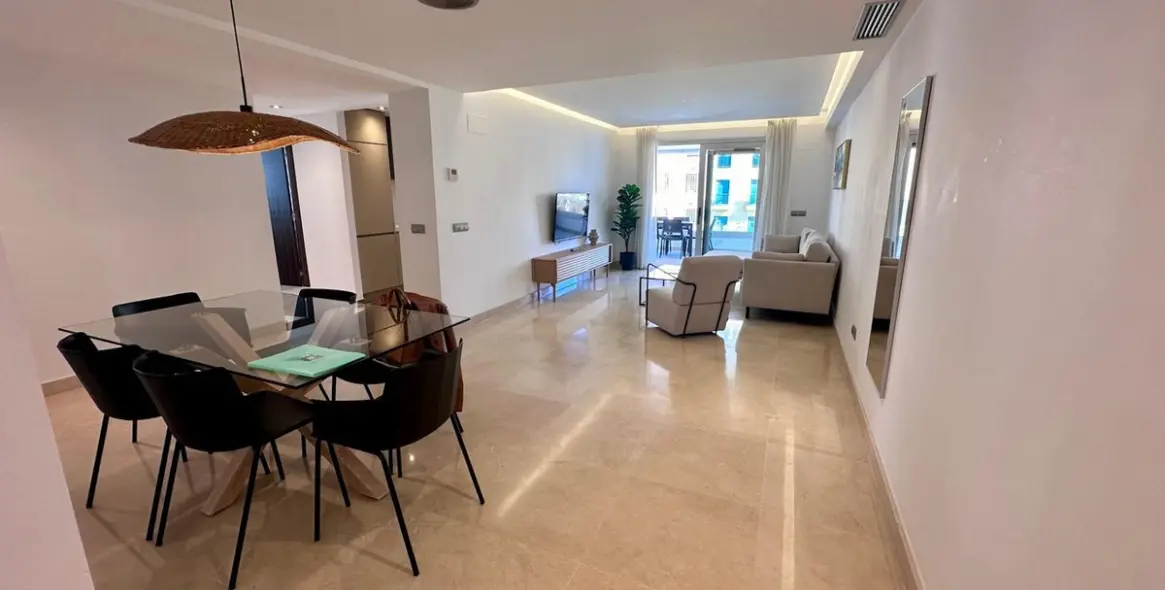 Sale of middle floor apartment in Marbella 13