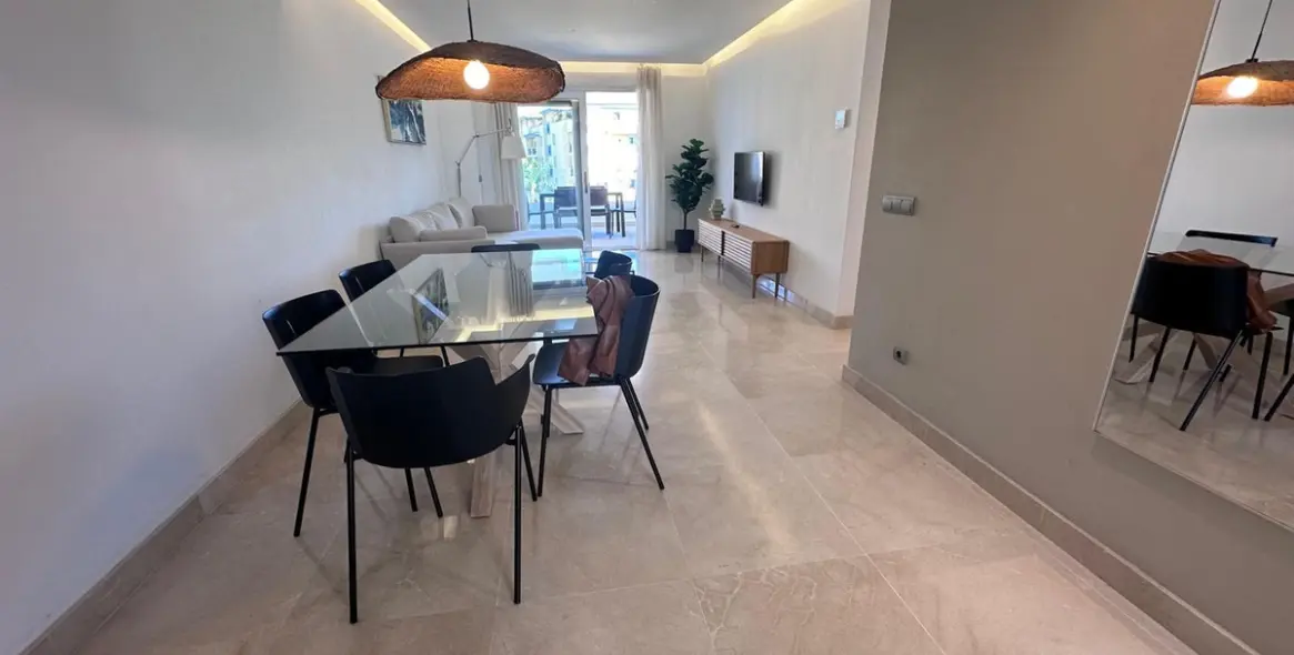 Sale of middle floor apartment in Marbella 14