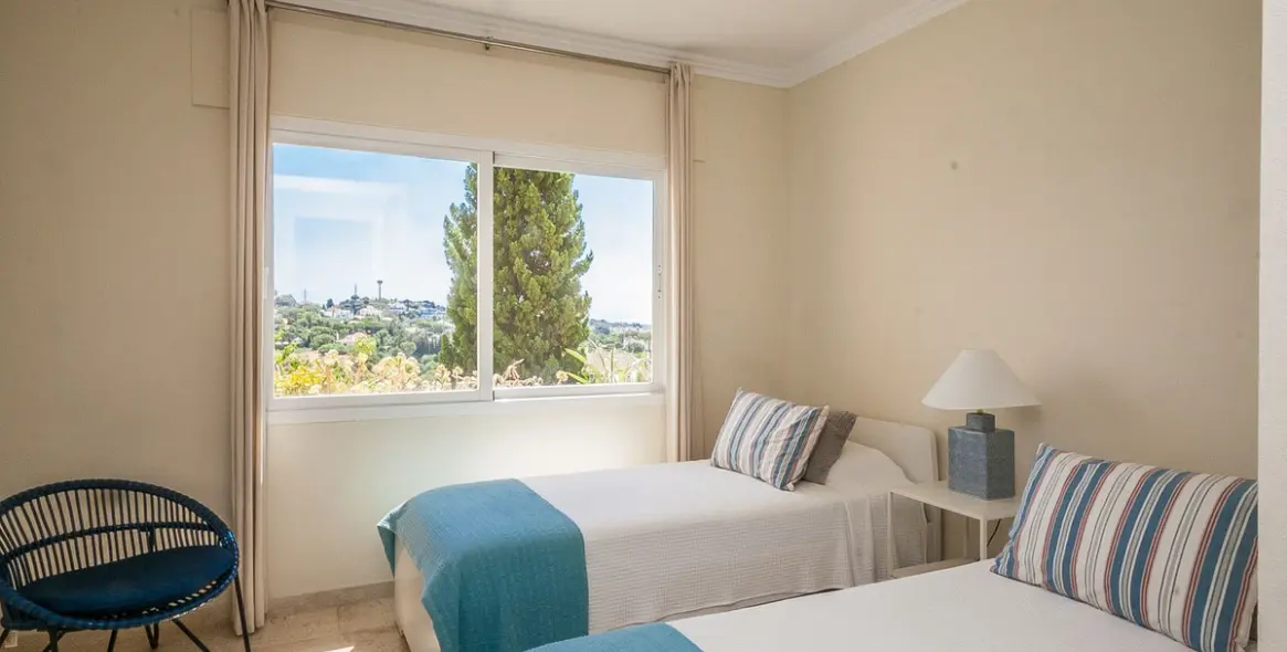 Venta de apartamento en planta baja en Elviria 10