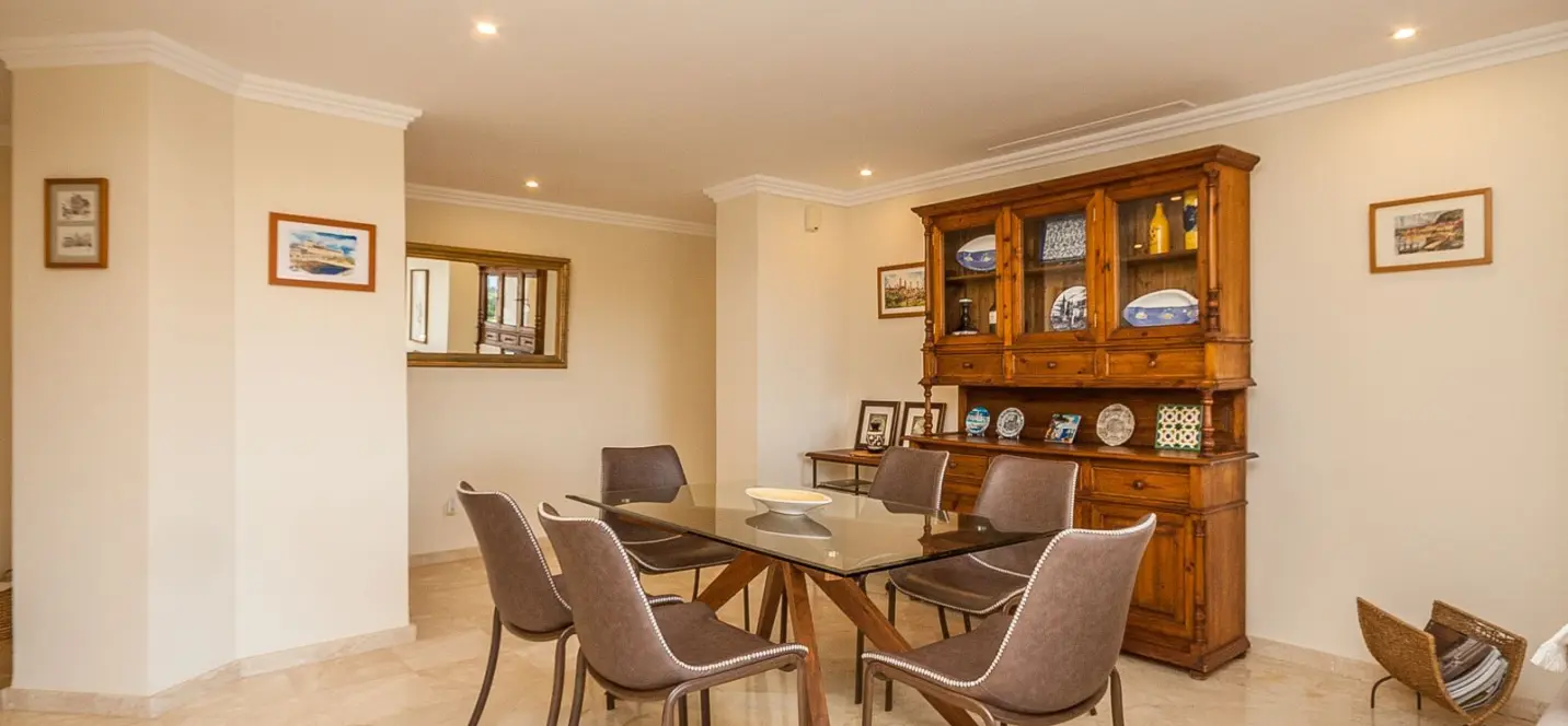 Продажа апартаментов на первом этаже в Elviria 2