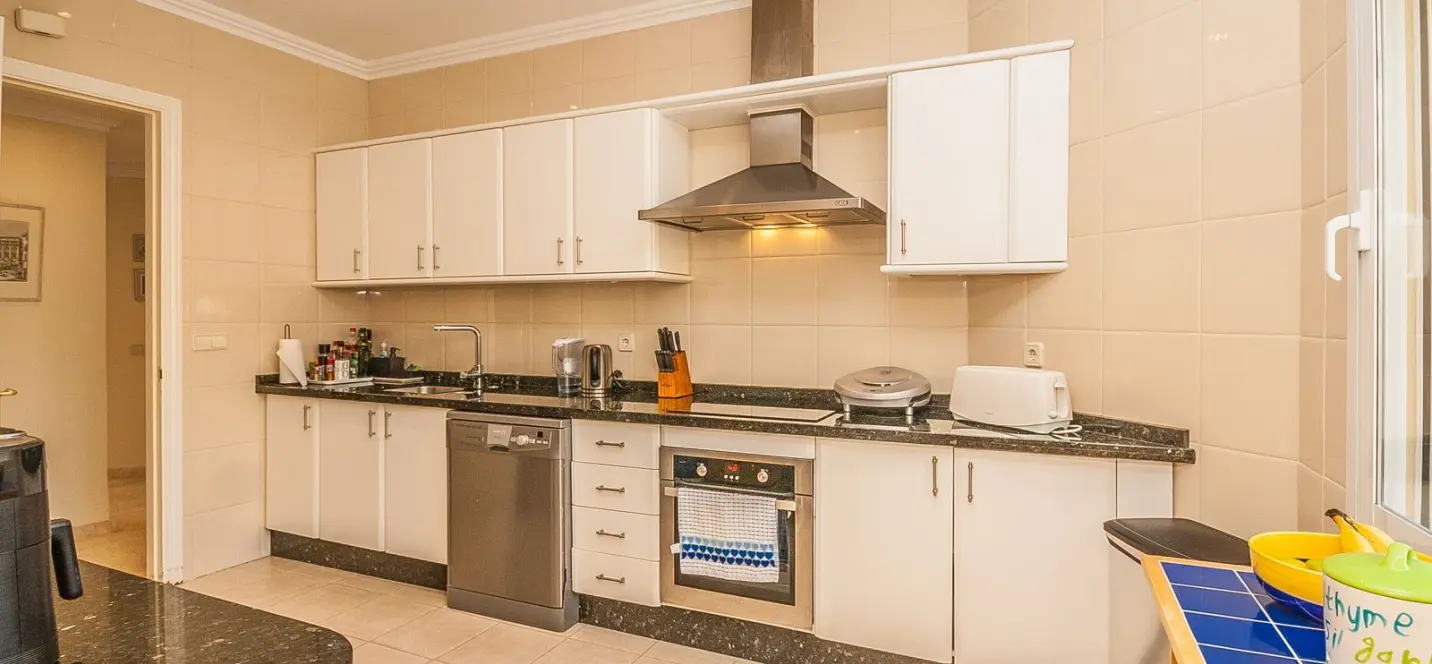 Продажа апартаментов на первом этаже в Elviria 3