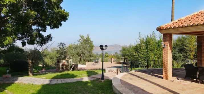 Sale of detached villa in Alhaurín el Grande 1