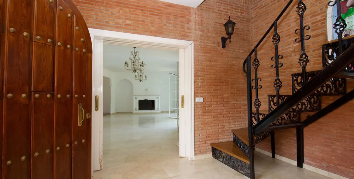 Sale of detached villa in Alhaurín el Grande 13