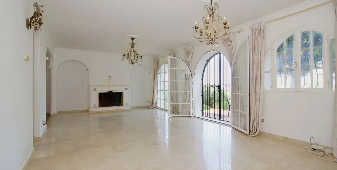 Sale of detached villa in Alhaurín el Grande 18