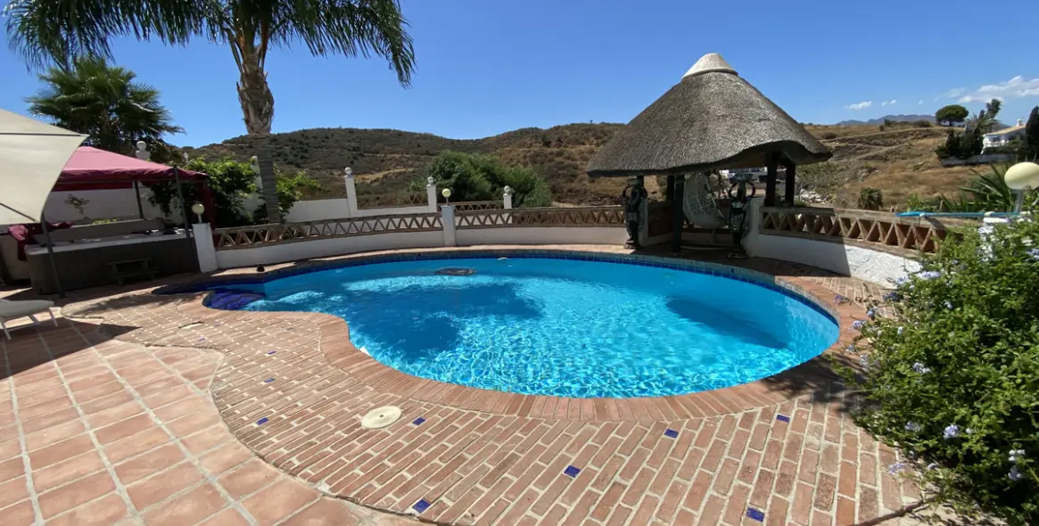 Продажа  отдельно стоящей виллы в Cerros del Aguila 2