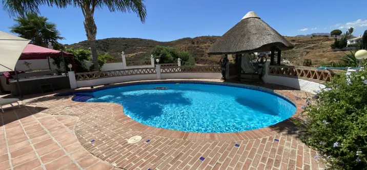 Продажа  отдельно стоящей виллы в Cerros del Aguila 1