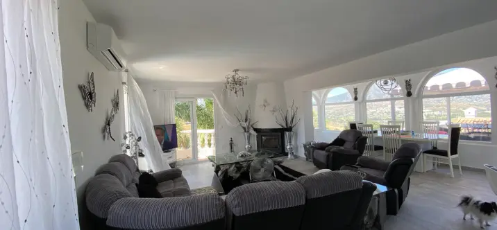 Продажа  отдельно стоящей виллы в Cerros del Aguila 4