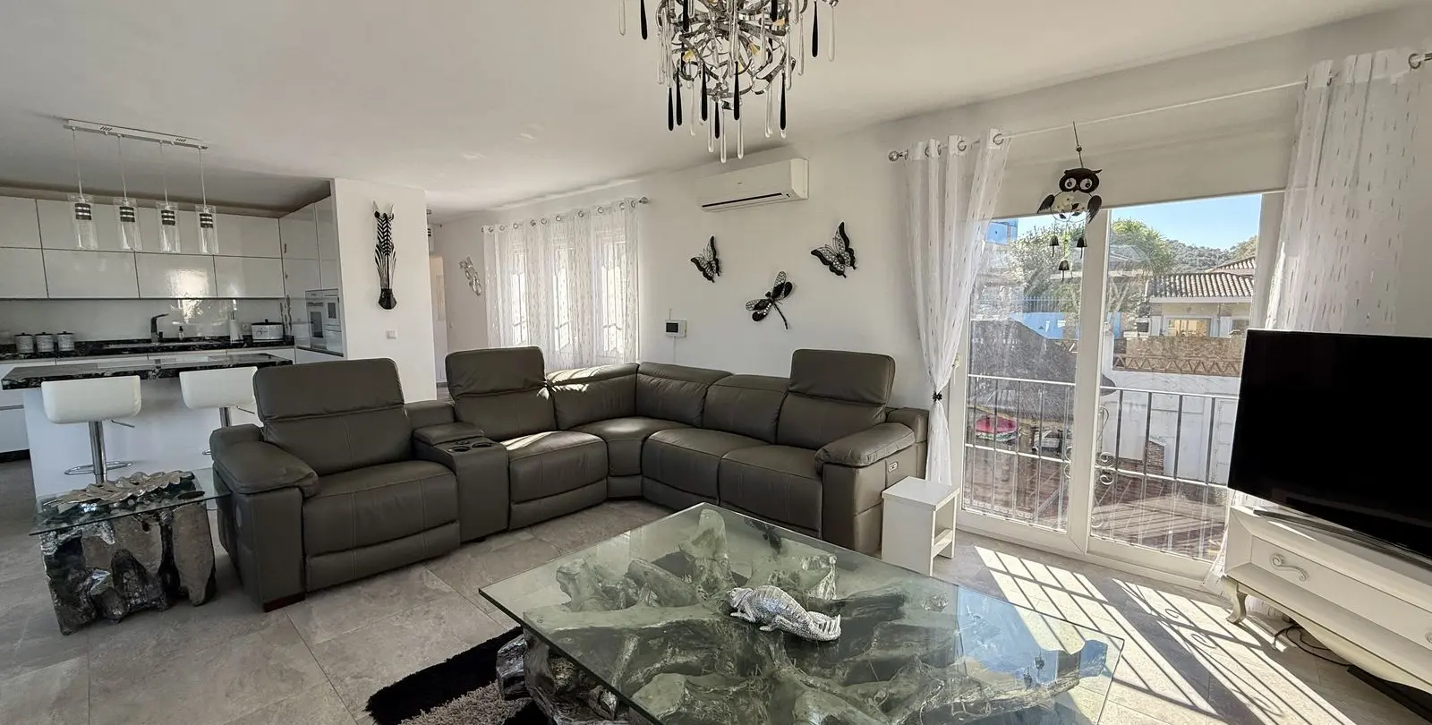 Продажа  отдельно стоящей виллы в Cerros del Aguila 8