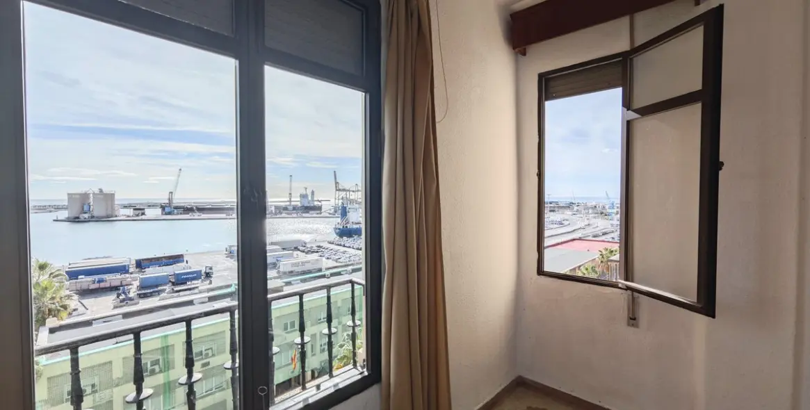 Продажа апартаментов на среднем этаже в Málaga Centro 8