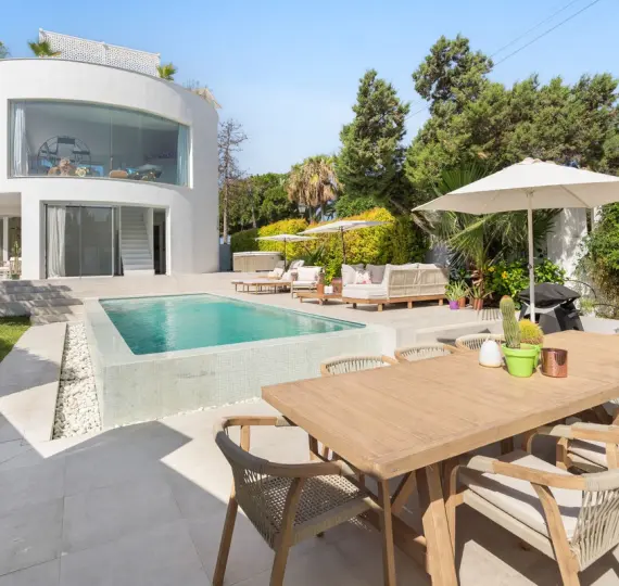 Продажа  отдельно стоящей виллы в Marbesa