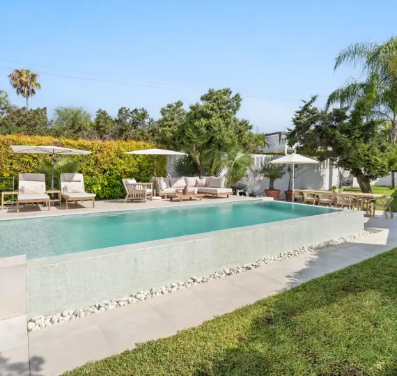 Продажа  отдельно стоящей виллы в Marbesa