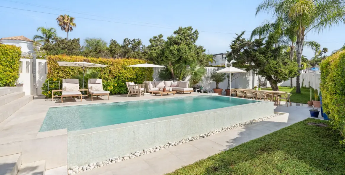 Sale of detached villa in Marbesa 4