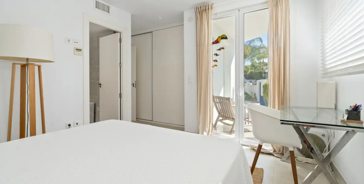 Sale of detached villa in Marbesa 20