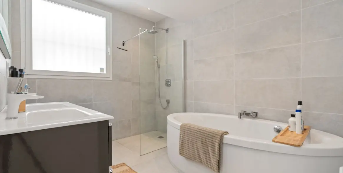 Продажа  отдельно стоящей виллы в Marbesa 21