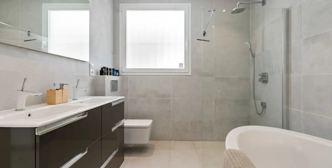 Продажа  отдельно стоящей виллы в Marbesa 22