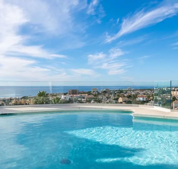 Venta de villa independiente en Riviera del Sol