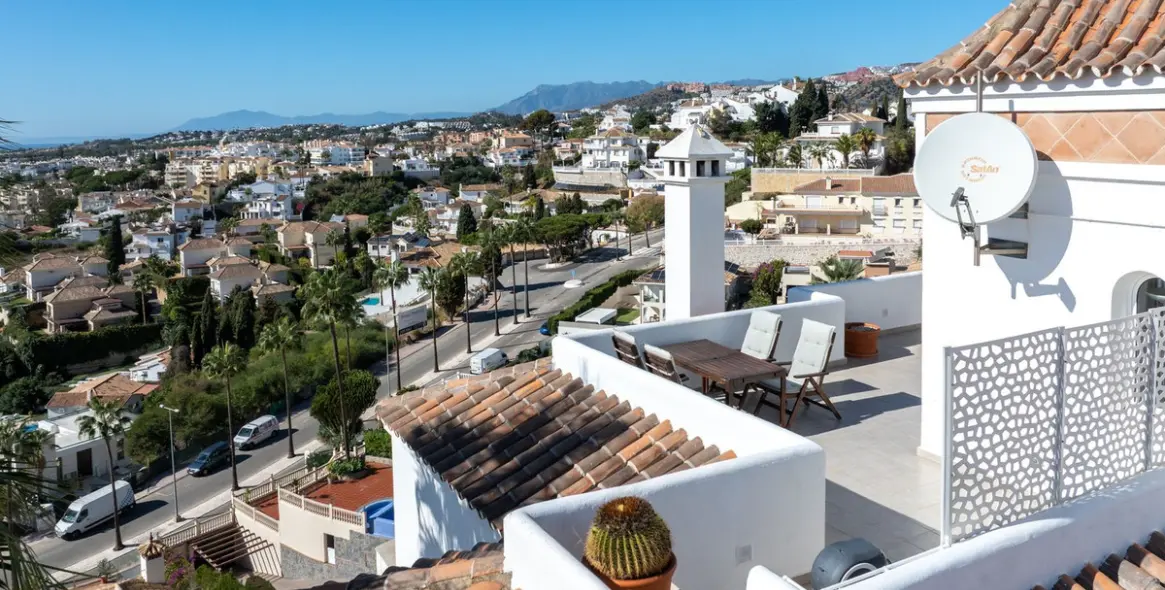 Sale of detached villa in Riviera del Sol 24