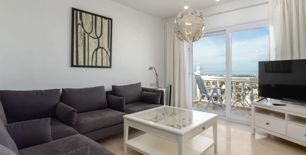 Sale of detached villa in Riviera del Sol 27