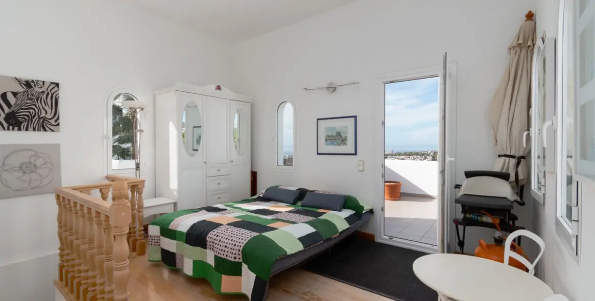 Sale of detached villa in Riviera del Sol 32