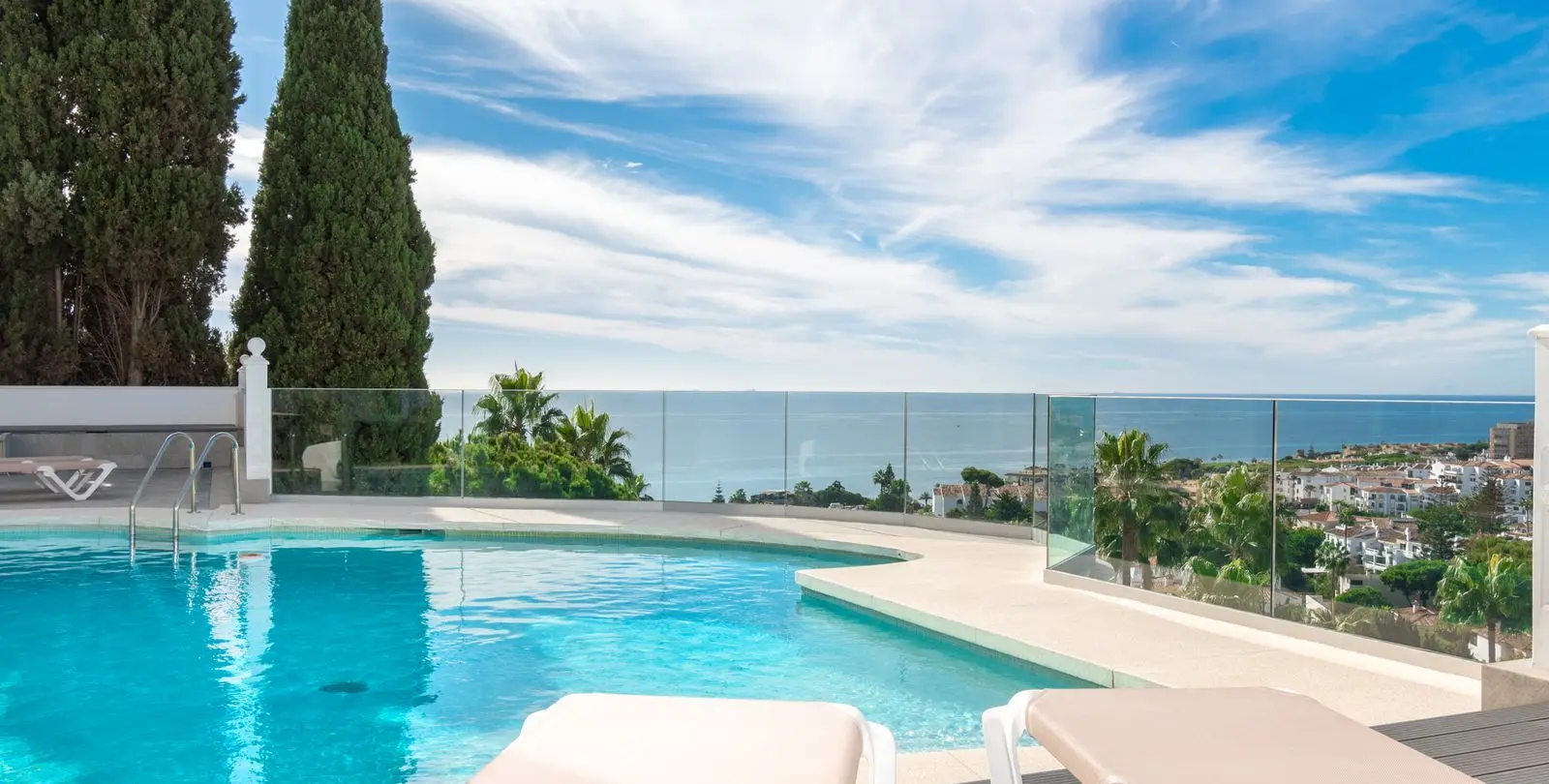 Sale of detached villa in Riviera del Sol 1