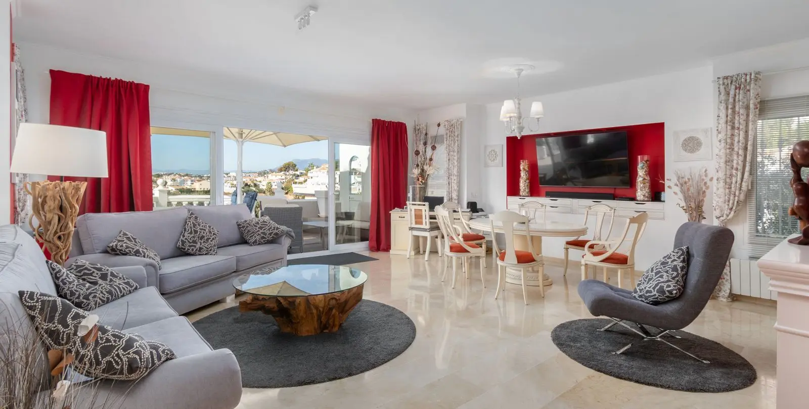 Sale of detached villa in Riviera del Sol 9