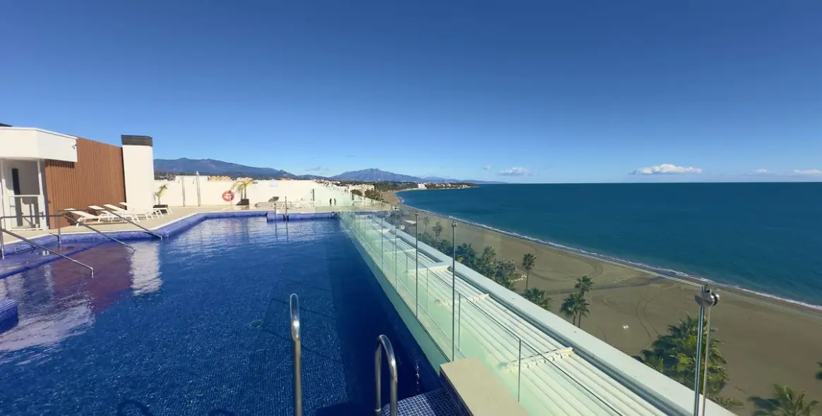 Продажа апартаментов на среднем этаже в Estepona 3