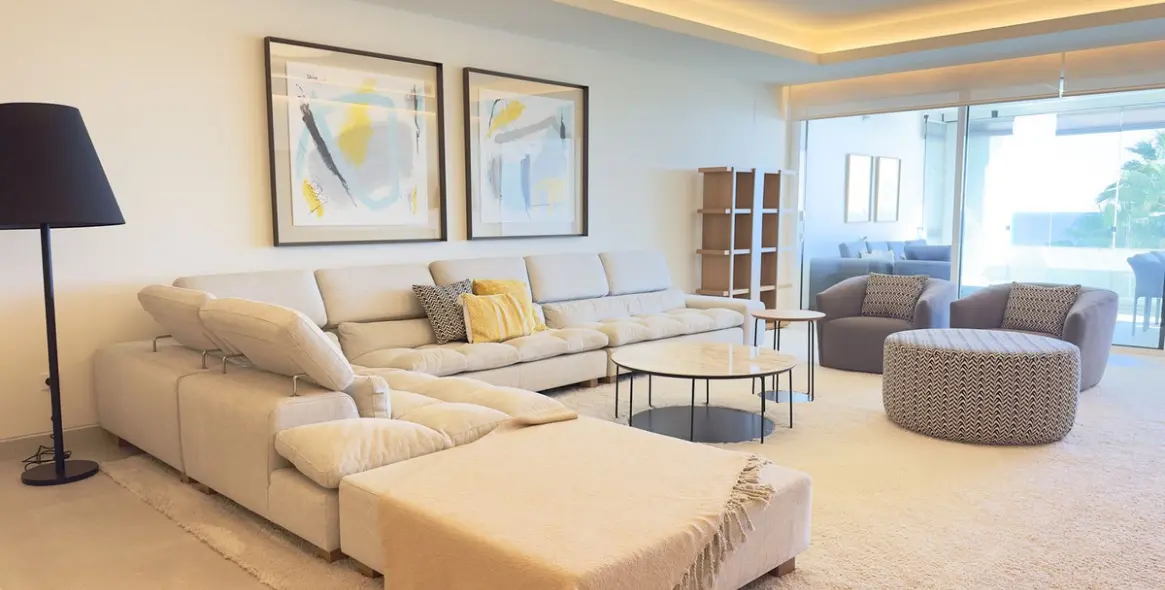 Продажа апартаментов на среднем этаже в Estepona 19