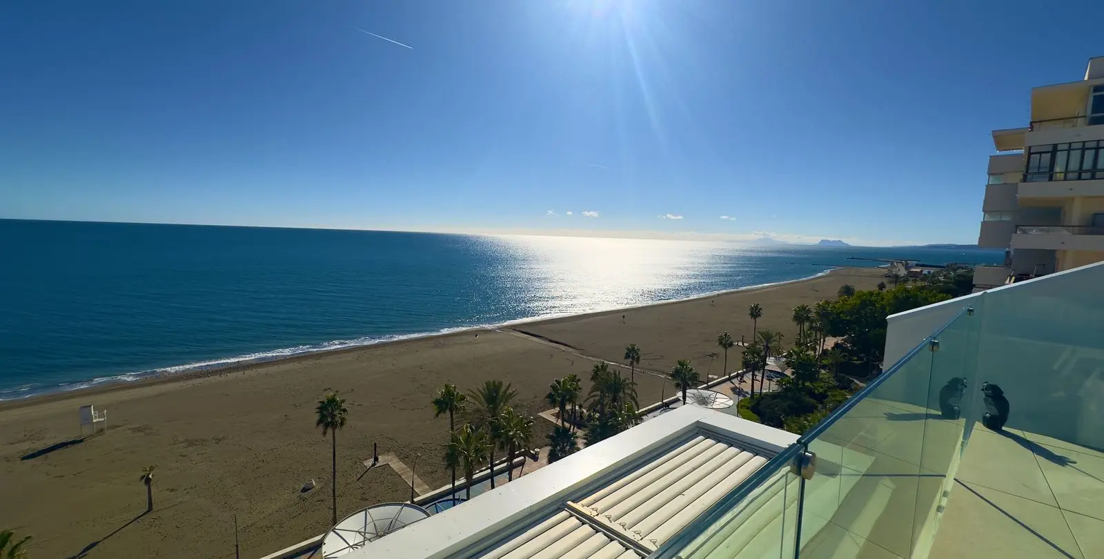 Продажа апартаментов на среднем этаже в Estepona 1
